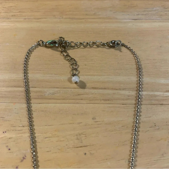 Avon pendant necklace heart inside circle with crystals 19” length adjustable - Picture 4 of 4